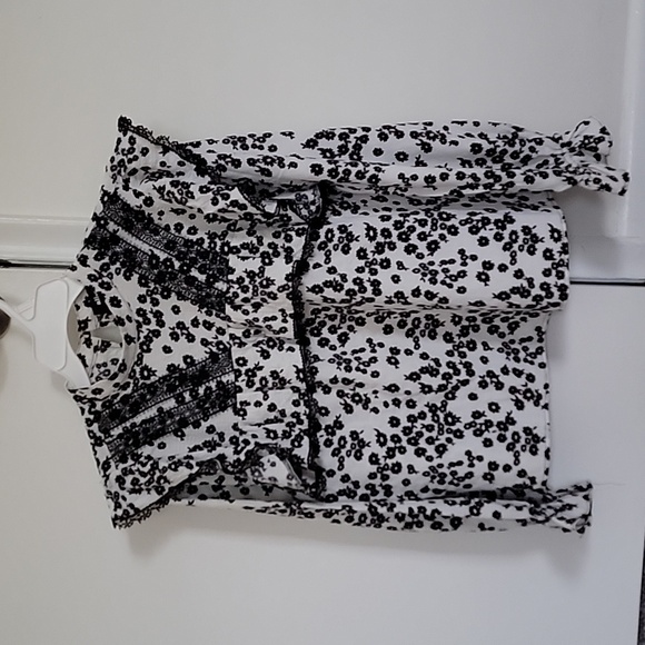 Women's pretty long sleeved top - Picture 1 of 6